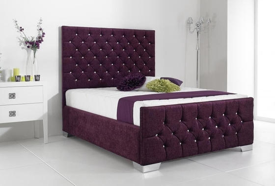Red Wine Velvet Fabric Bed Frame Podwójny rozmiar drewnianego łóżka z wysokim zagłówkiem